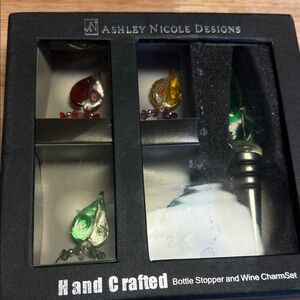 Green and Multicolor Handcrafted Wine Bottle Stopper & Charms Set